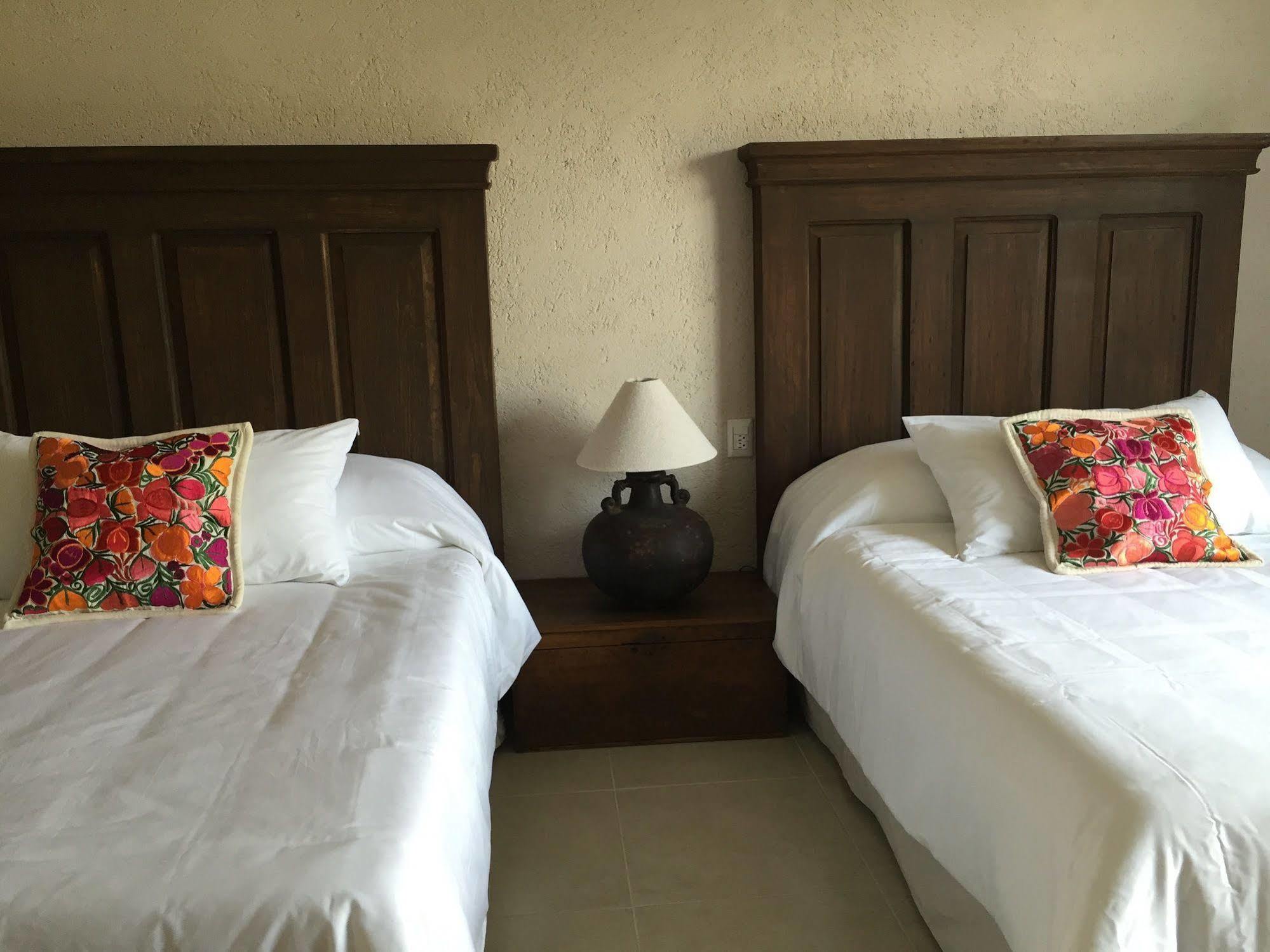 Hotel Casa del Angel Tepoztlán Buitenkant foto